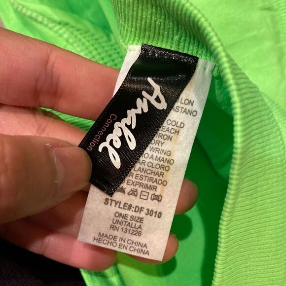 Woman’s tube bra - Picture 2 of 3